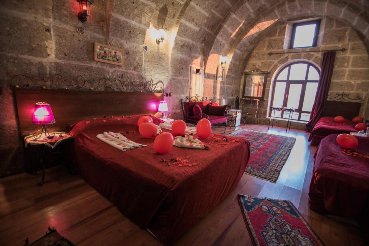 Guzelyurt Cappadocia Antique Gelveri Cave Hotel מראה חיצוני תמונה