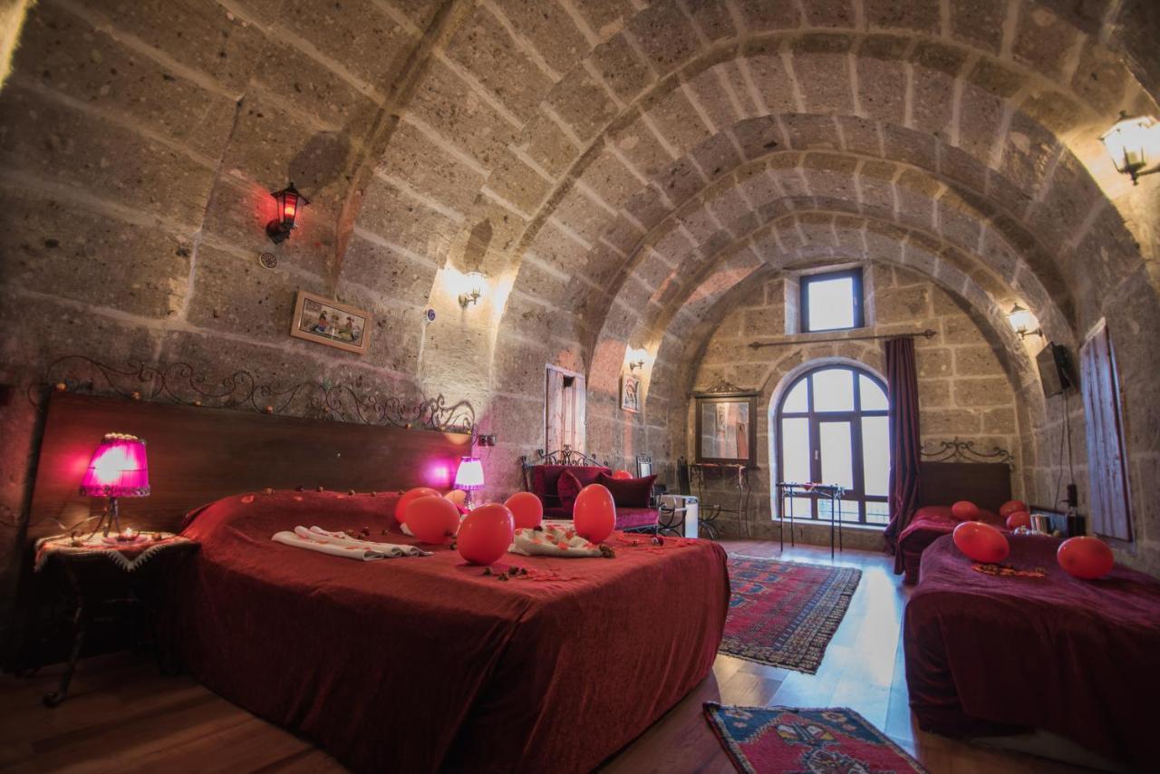 Guzelyurt Cappadocia Antique Gelveri Cave Hotel מראה חיצוני תמונה