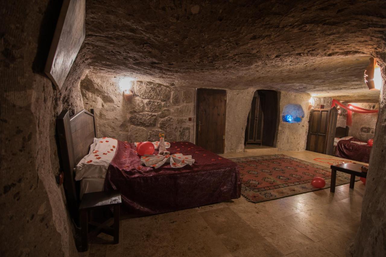 Guzelyurt Cappadocia Antique Gelveri Cave Hotel מראה חיצוני תמונה