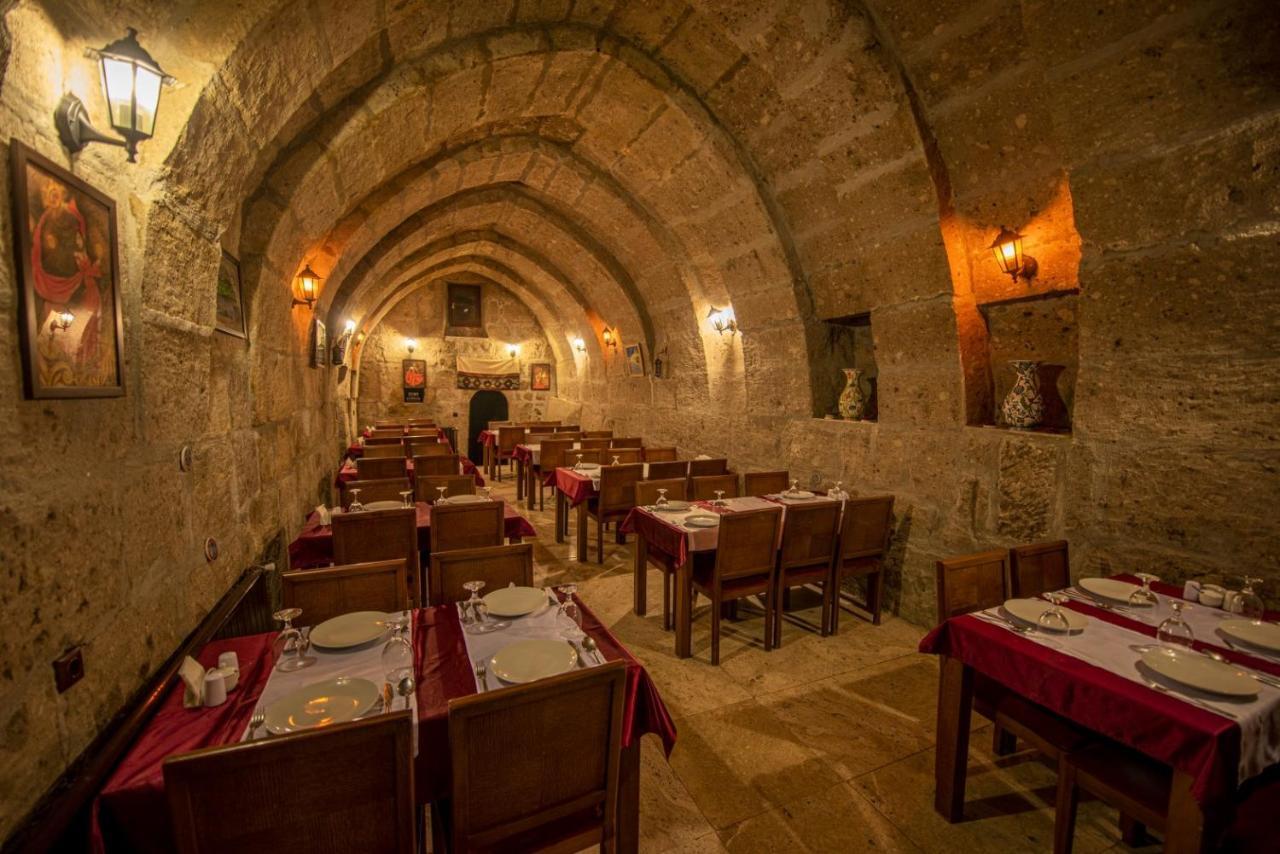 Guzelyurt Cappadocia Antique Gelveri Cave Hotel מראה חיצוני תמונה