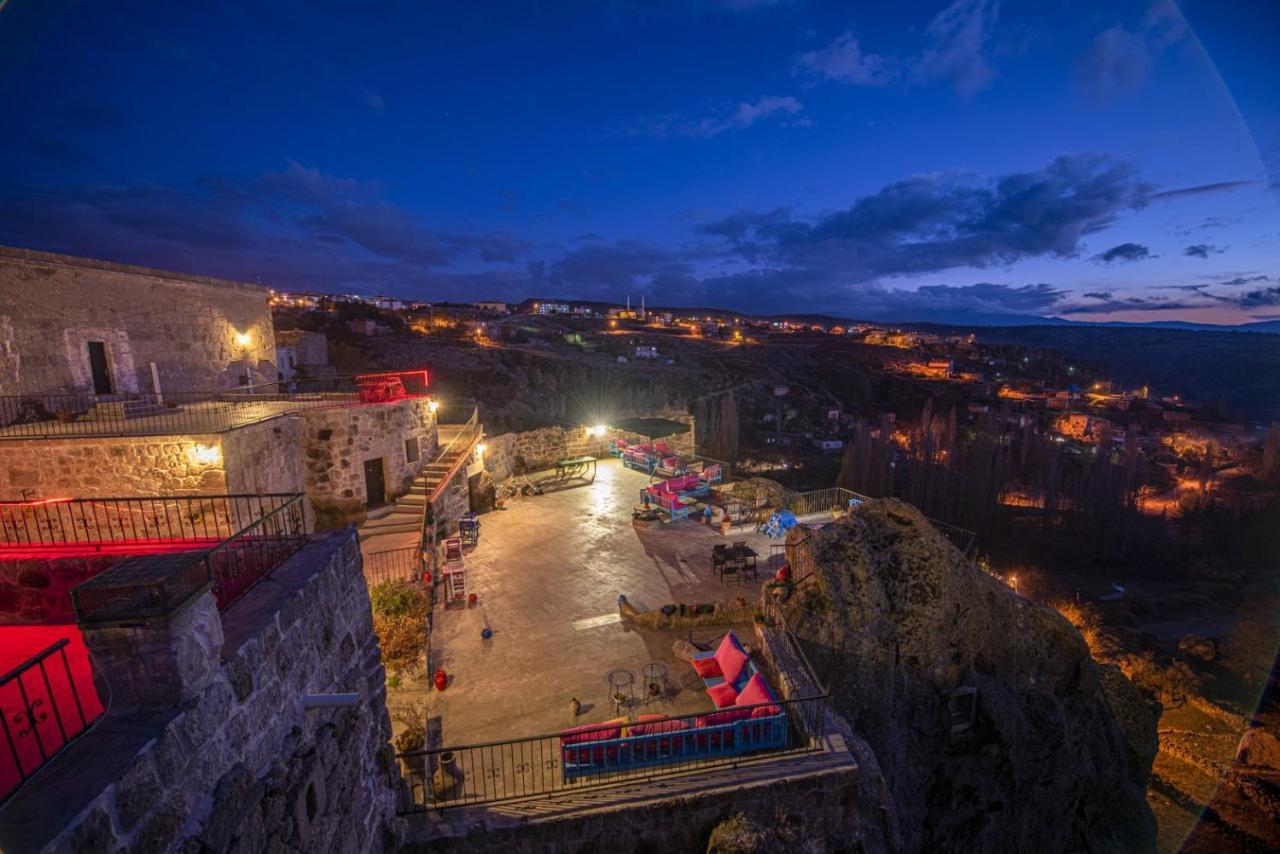 Guzelyurt Cappadocia Antique Gelveri Cave Hotel מראה חיצוני תמונה